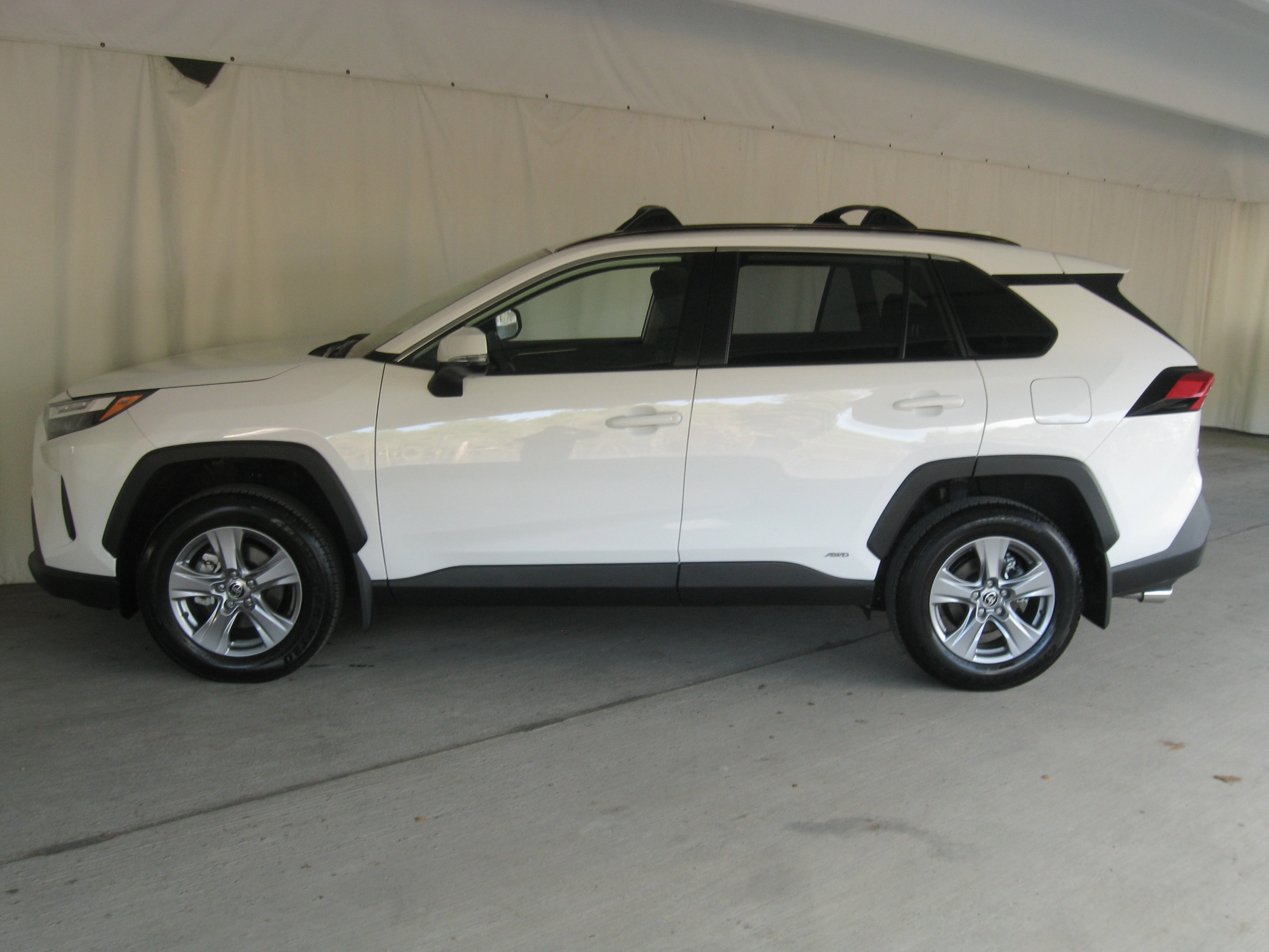 Certified 2025 Toyota RAV4 LE image 23