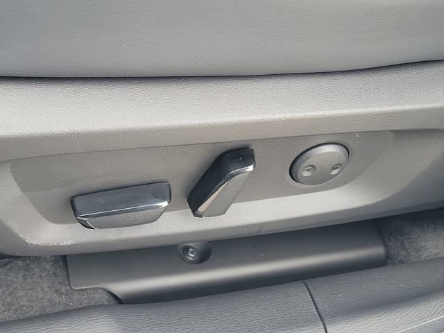 New 2026 Mitsubishi Outlander SE FWD image 21