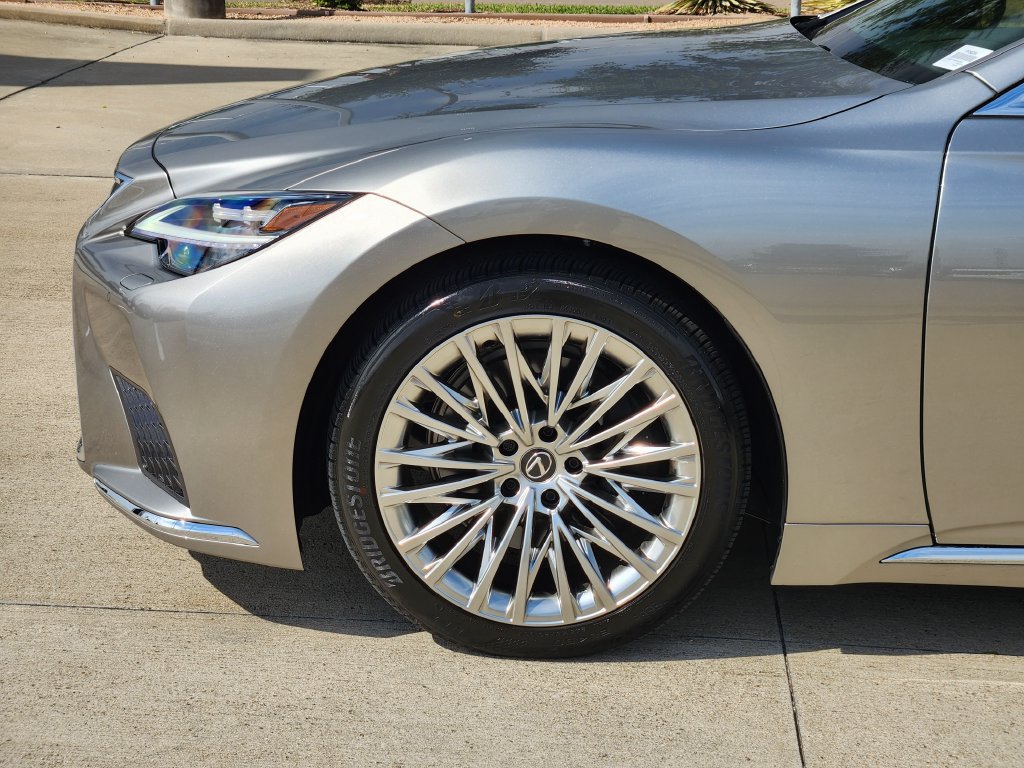 Used 2024 Lexus LS 500 w/ Interior Upgrade Package RWD image 8