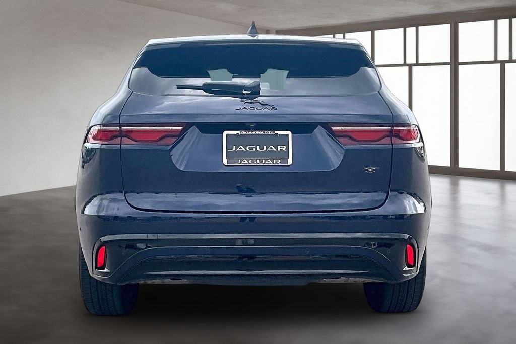 Used 2026 Jaguar F-PACE R-Dynamic S image 4
