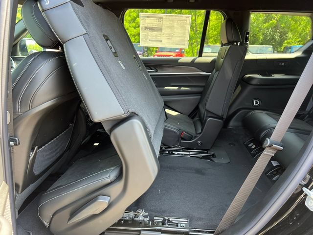 New 2026 Jeep Grand Cherokee L 4WD image 5
