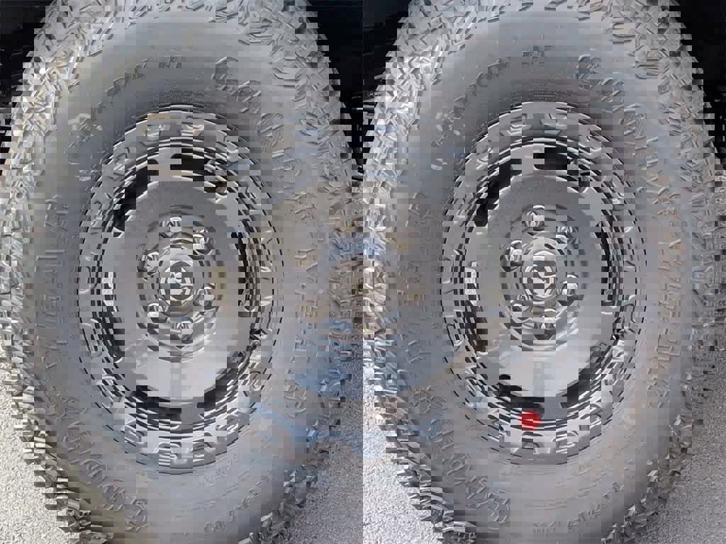 New 2025 Ford Bronco Big Bend w/ Black Diamond Package image 14