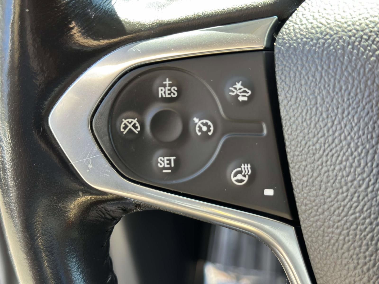 Used 2020 Chevrolet Traverse Premier w/ Redline Edition AWD/4WD image 14