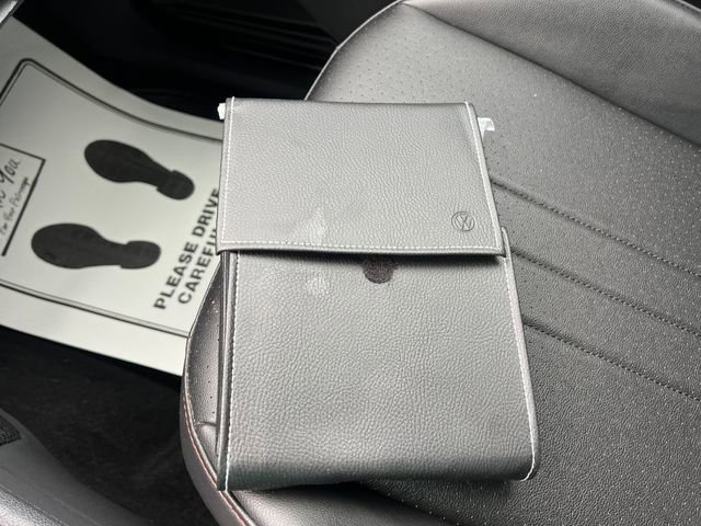 Used 2024 Volkswagen Tiguan Wolfsburg Edition image 34