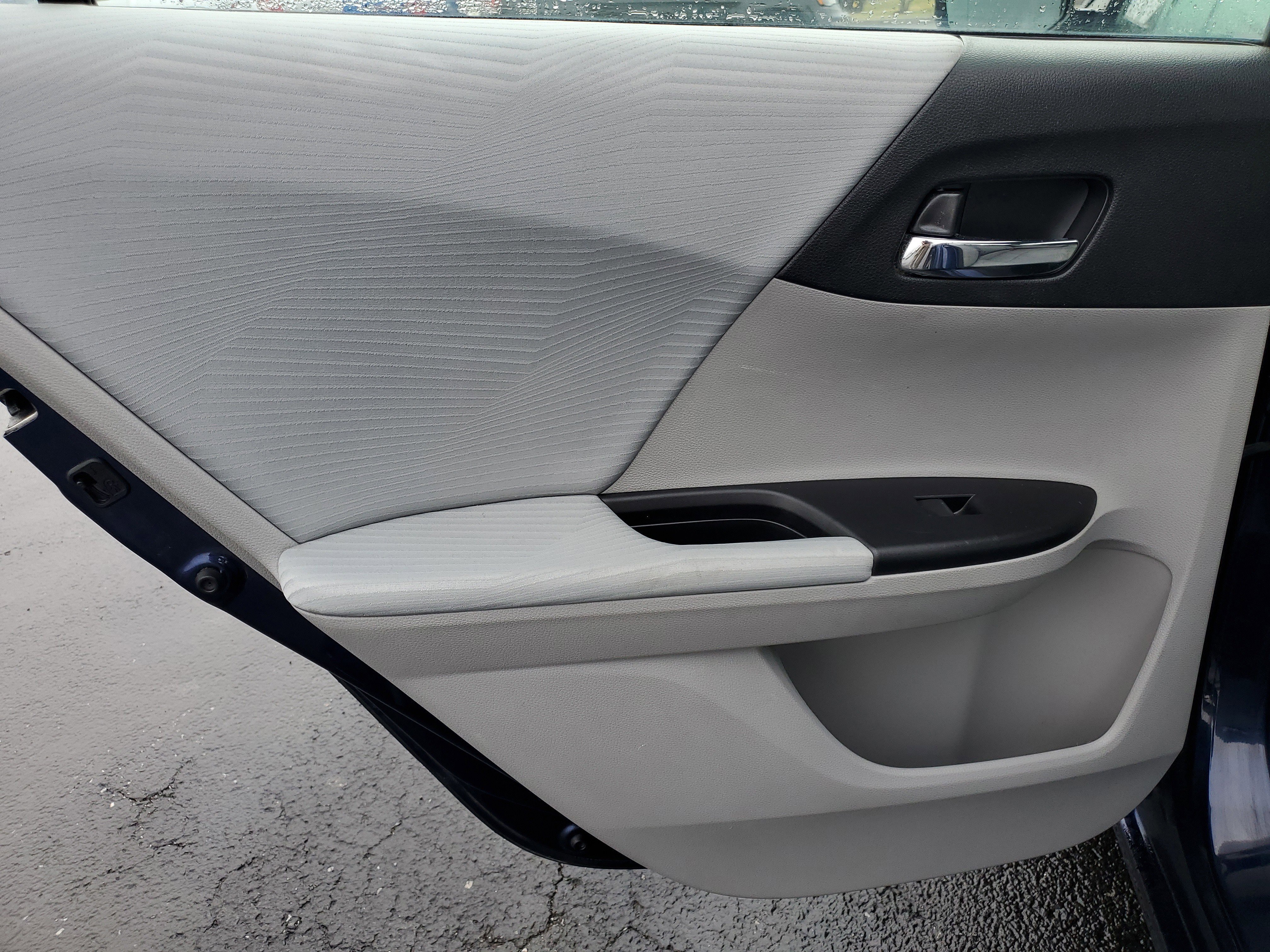 Used 2016 Honda Accord LX image 13