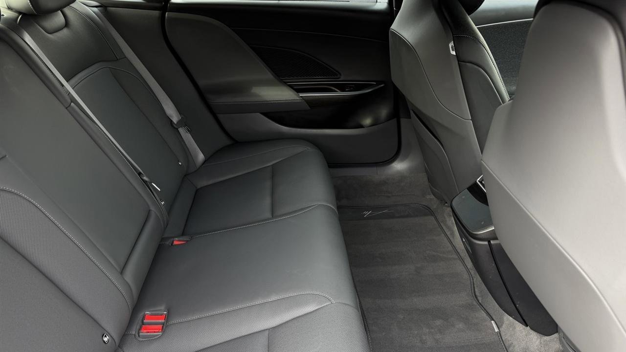 Used 2024 Lucid Air Touring image 36