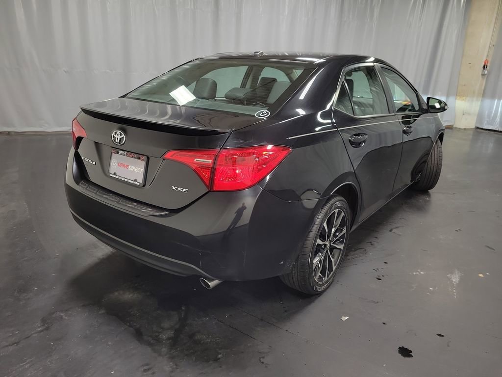 Used 2018 Toyota Corolla XSE image 8