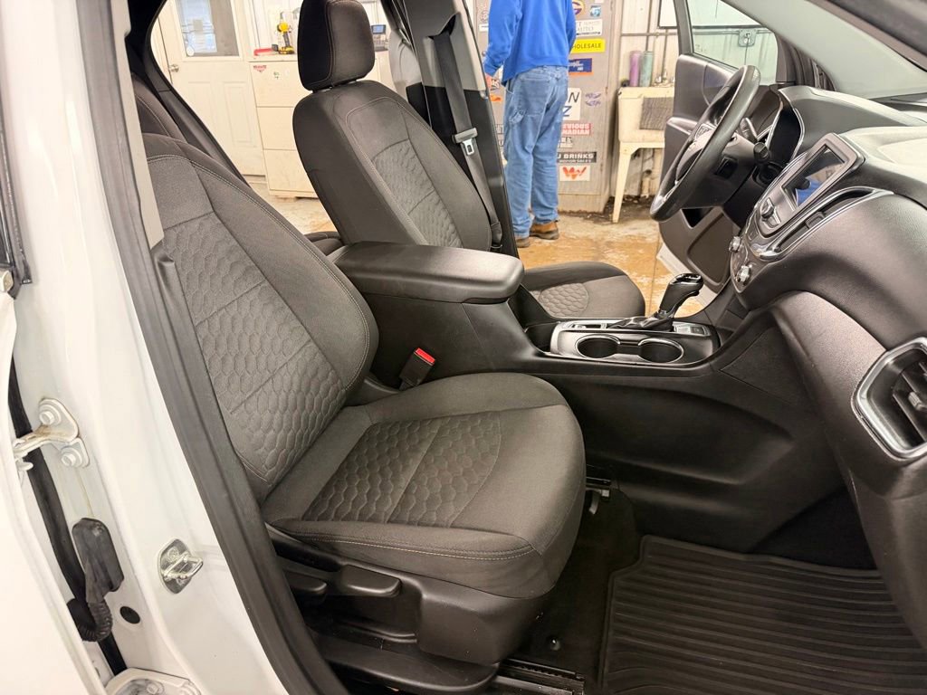 Used 2019 Chevrolet Equinox LT AWD/4WD image 25