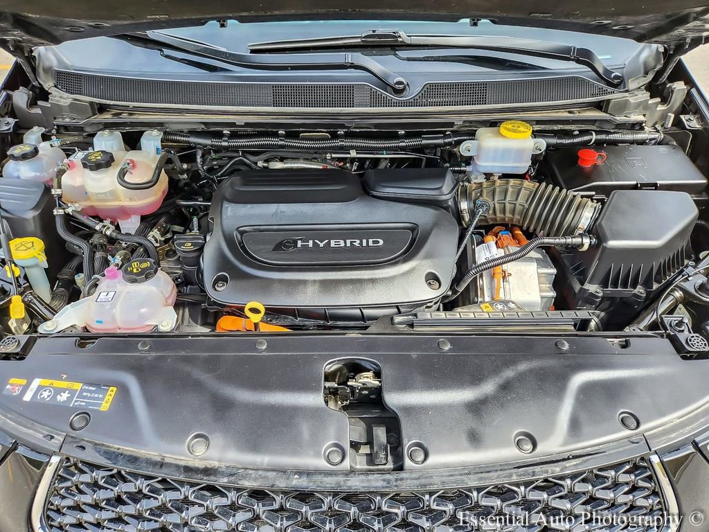 Used 2023 Chrysler Pacifica Touring-L FWD image 30