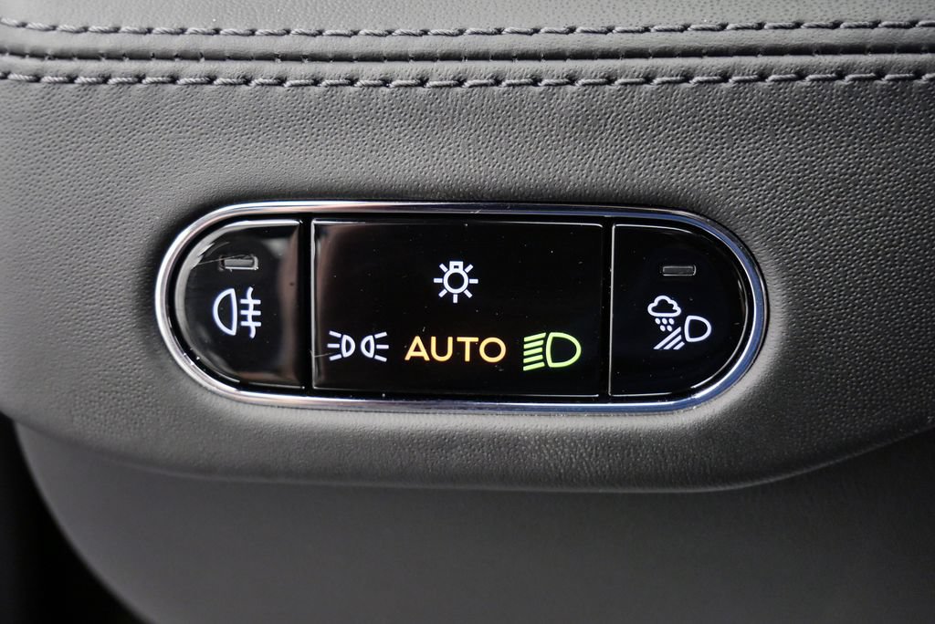 Used 2021 Bentley Continental GT AWD/4WD image 26