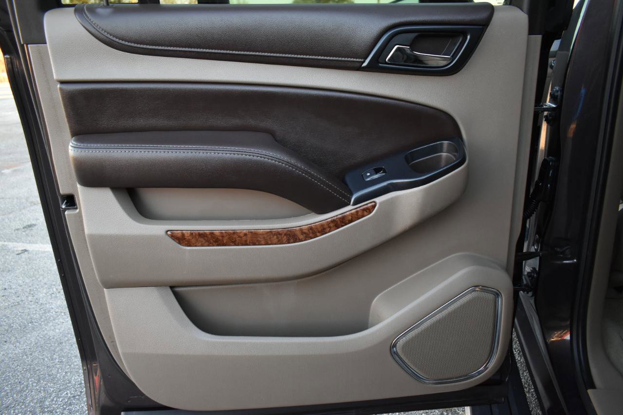 Used 2015 Chevrolet Suburban LTZ image 36