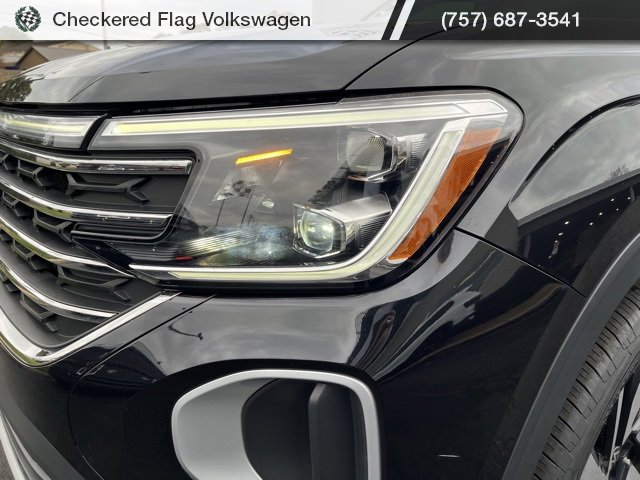 Used 2024 Volkswagen Atlas SE image 12