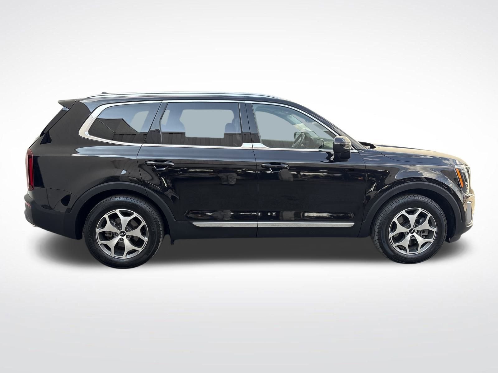 Used 2022 Kia Telluride EX w/ Towing Package image 6