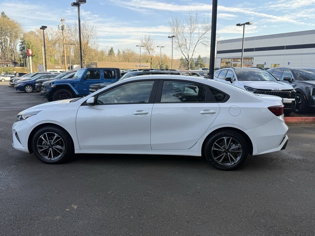 Used 2022 Kia Forte LXS image 9