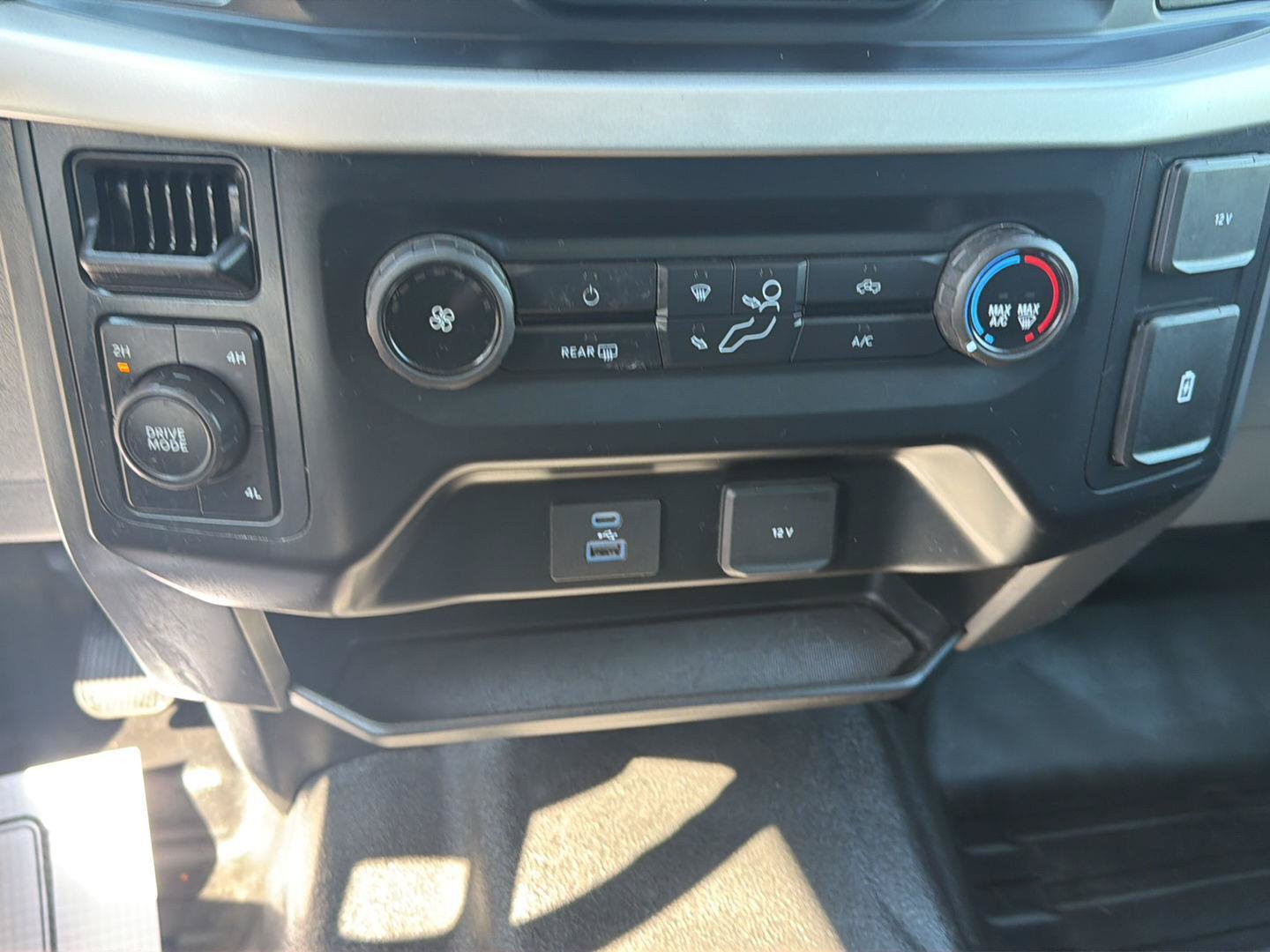 Used 2021 Ford F150 XLT AWD/4WD image 25