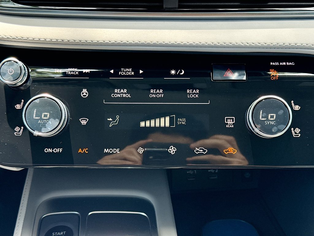 New 2027 INFINITI QX60 Luxe w/ Cargo Package FWD image 16
