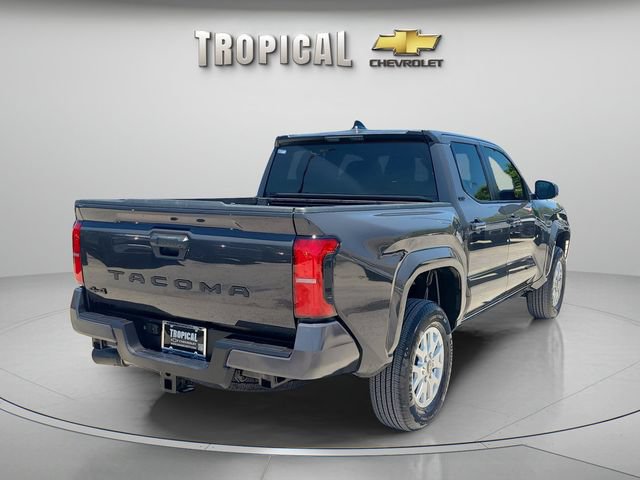 Used 2026 Toyota Tacoma SR5 AWD/4WD image 3