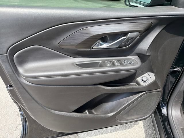 Used 2022 GMC Terrain SLE w/ Driver Convenience Package FWD image 15