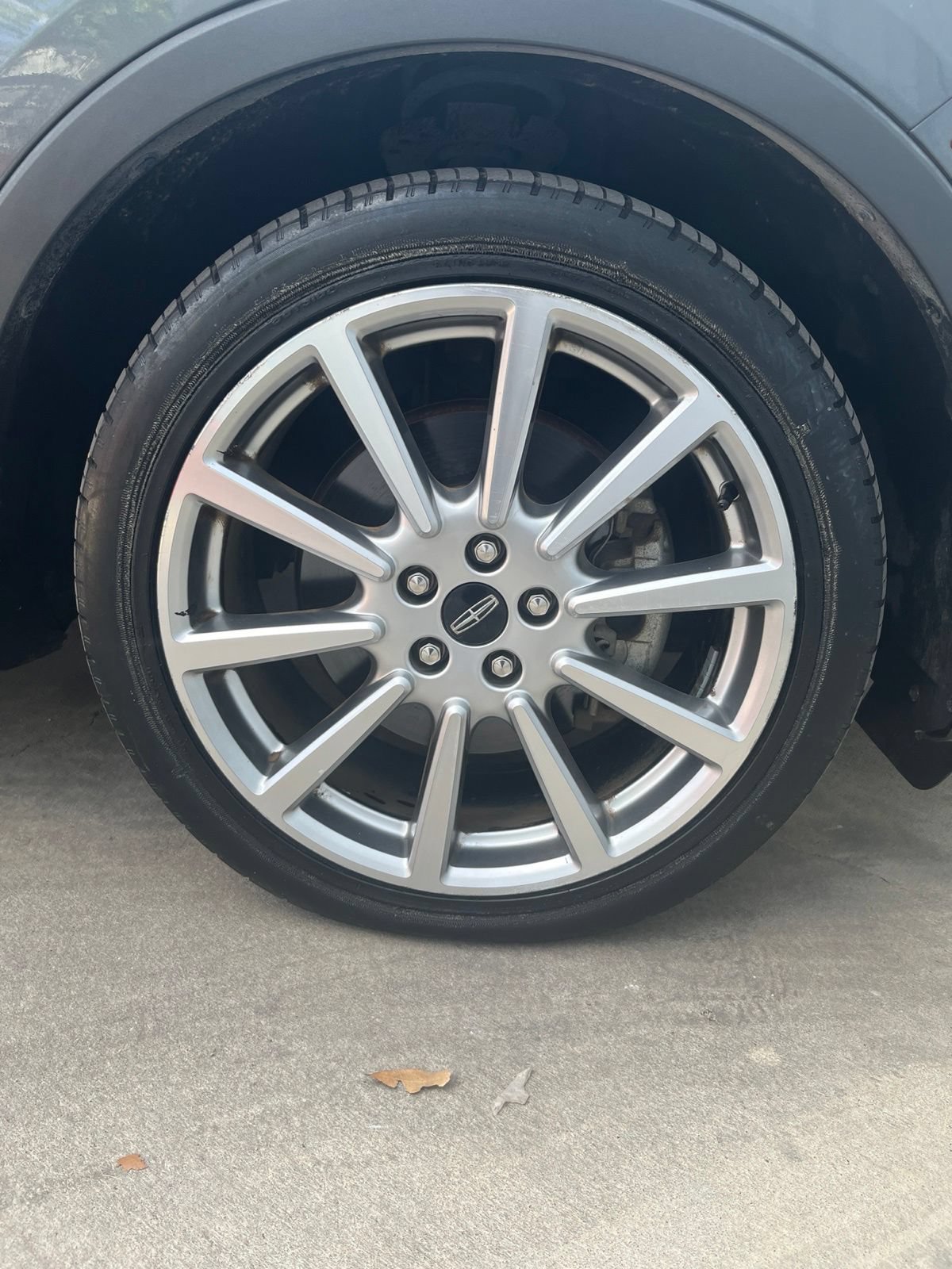 Used 2019 Lincoln MKC Reserve w/ MKC Technology Package FWD image 27
