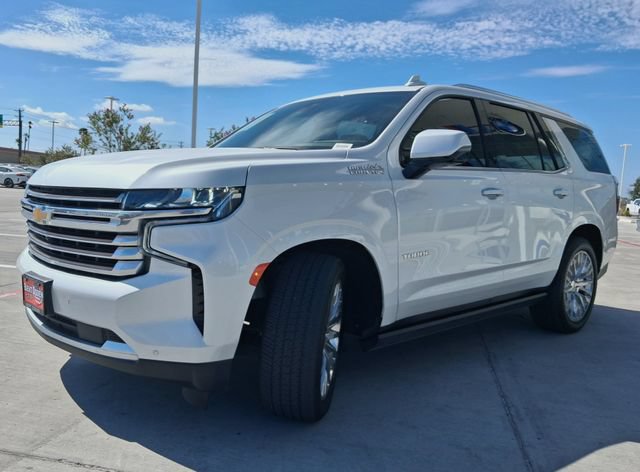 Used 2024 Chevrolet Tahoe High Country RWD image 3