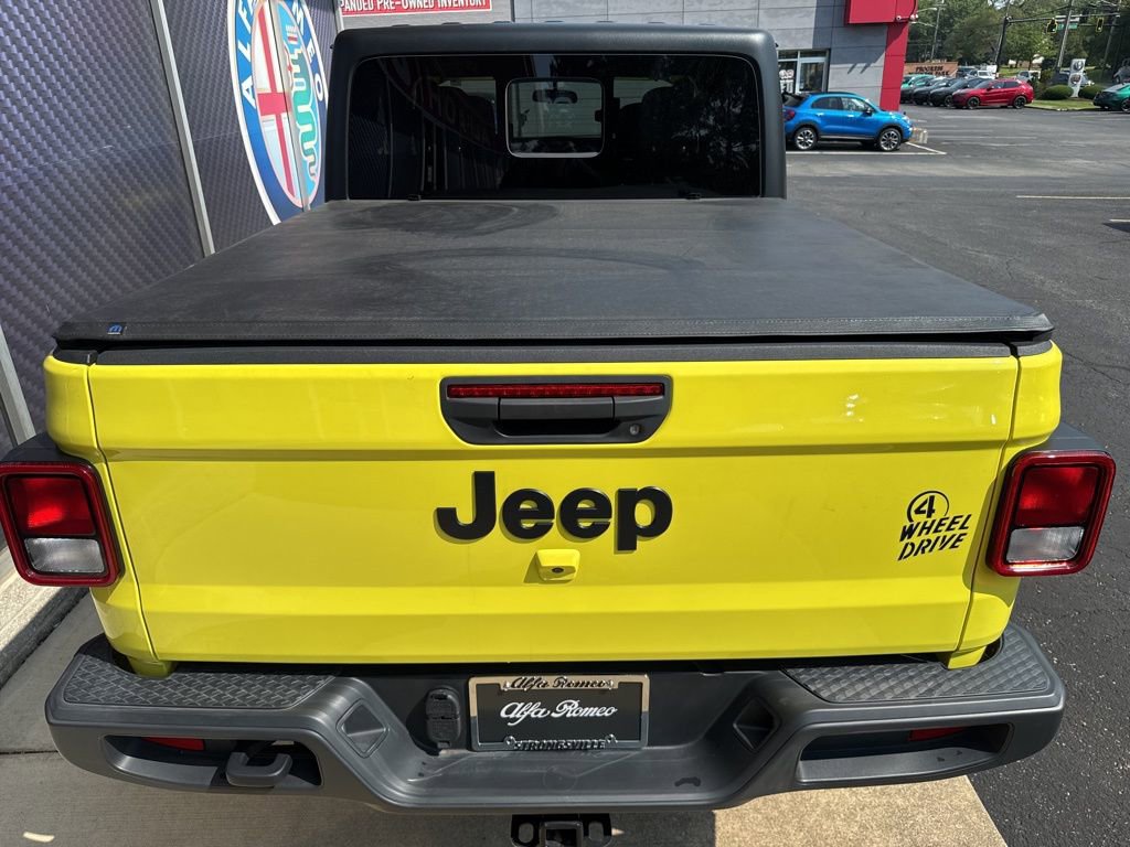 Used 2023 Jeep Gladiator Willys image 10