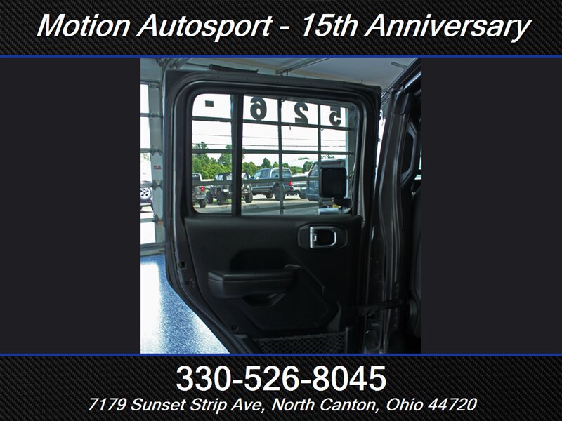 Used 2018 Jeep Wrangler Unlimited Rubicon w/ Dual Top Group AWD/4WD image 30