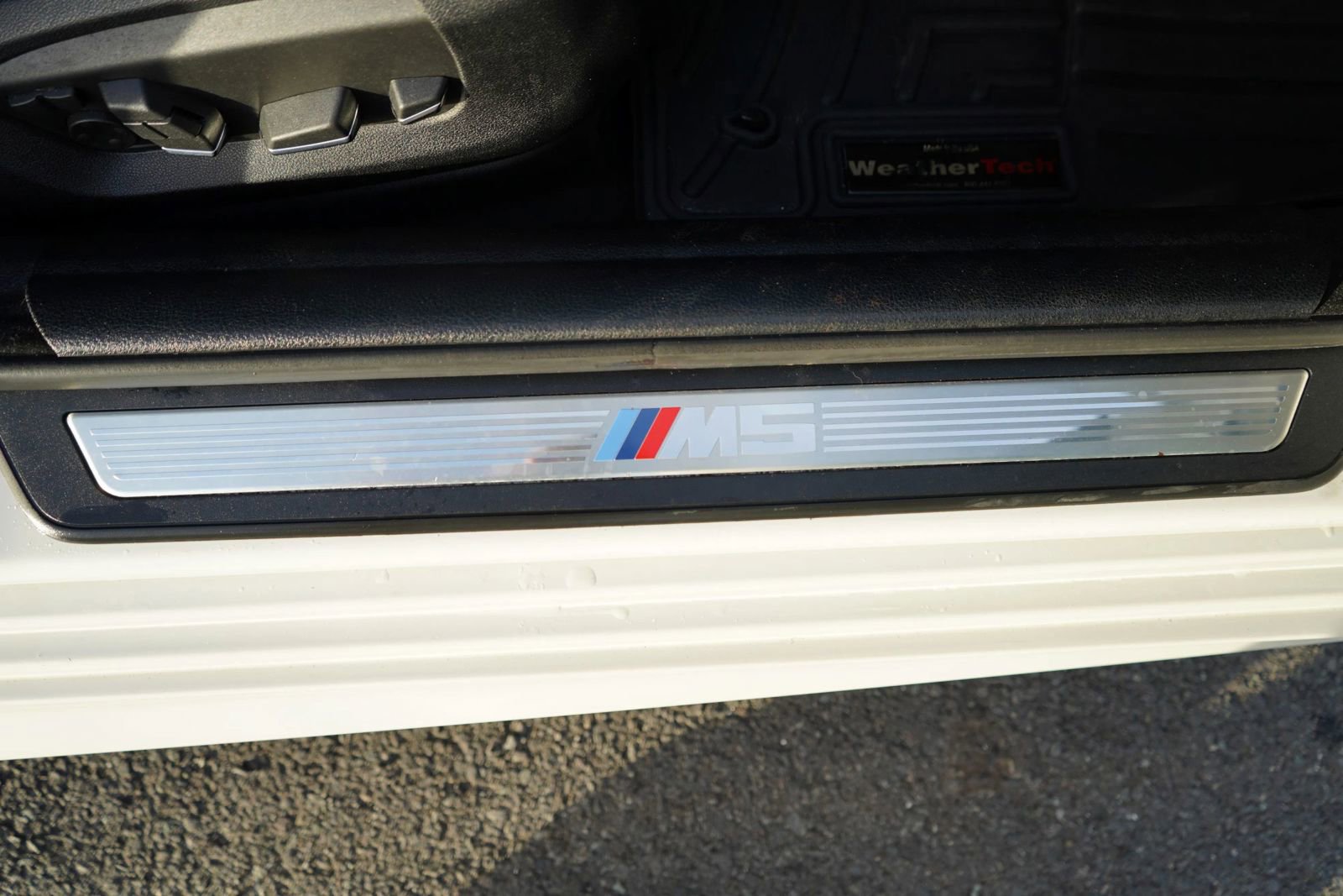 Used 2016 BMW M5 image 23