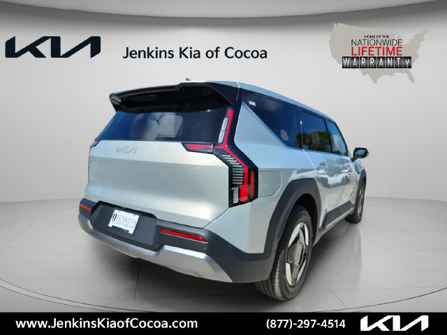 New 2026 Kia EV9 Light RWD image 4