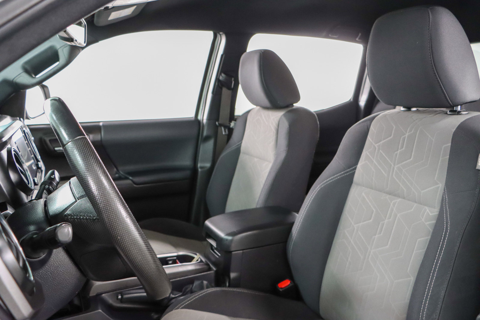 Used 2023 Toyota Tacoma TRD Sport image 25