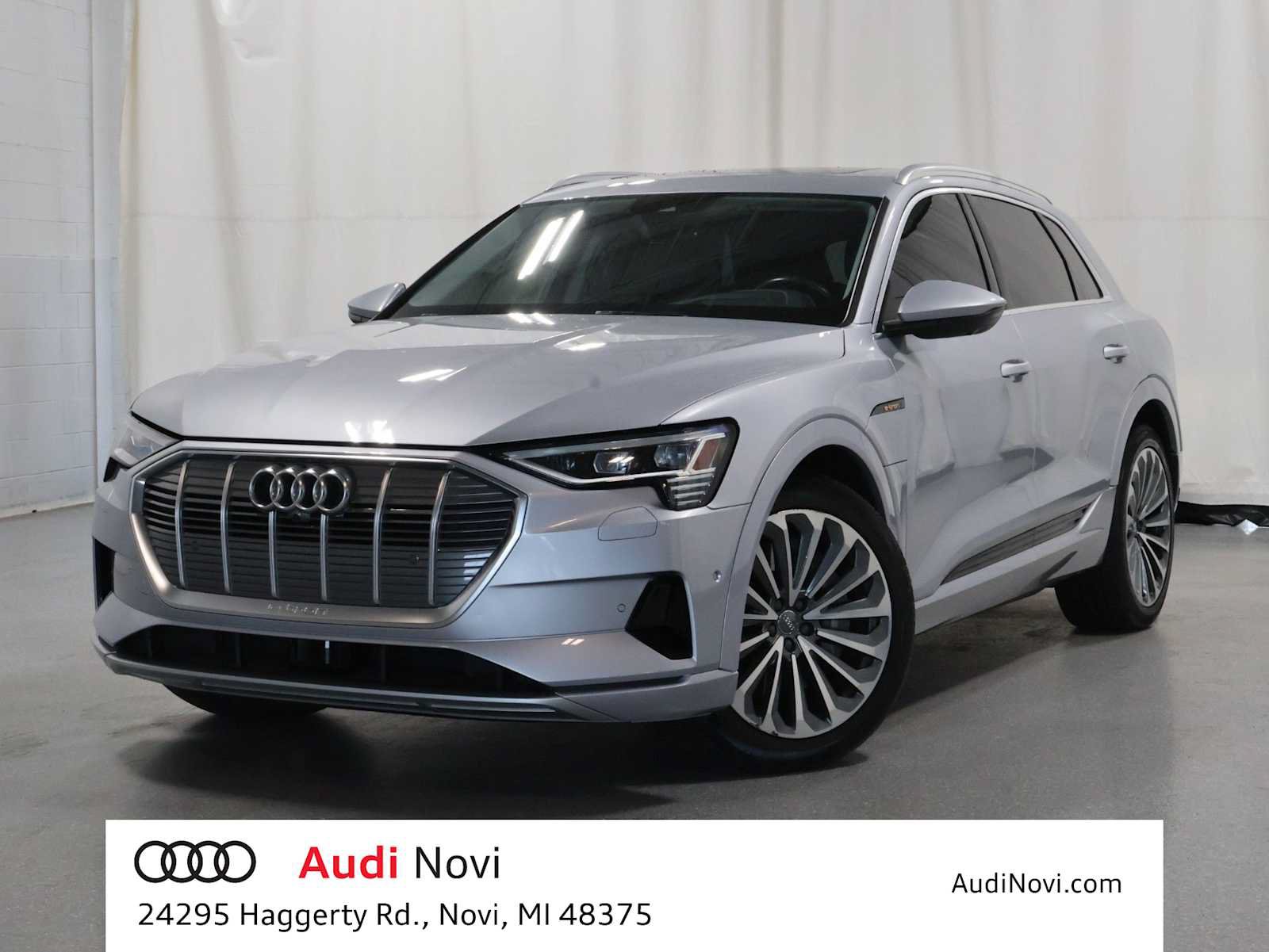 Used 2019 Audi e-tron Prestige w/ Prestige Package AWD/4WD image 1