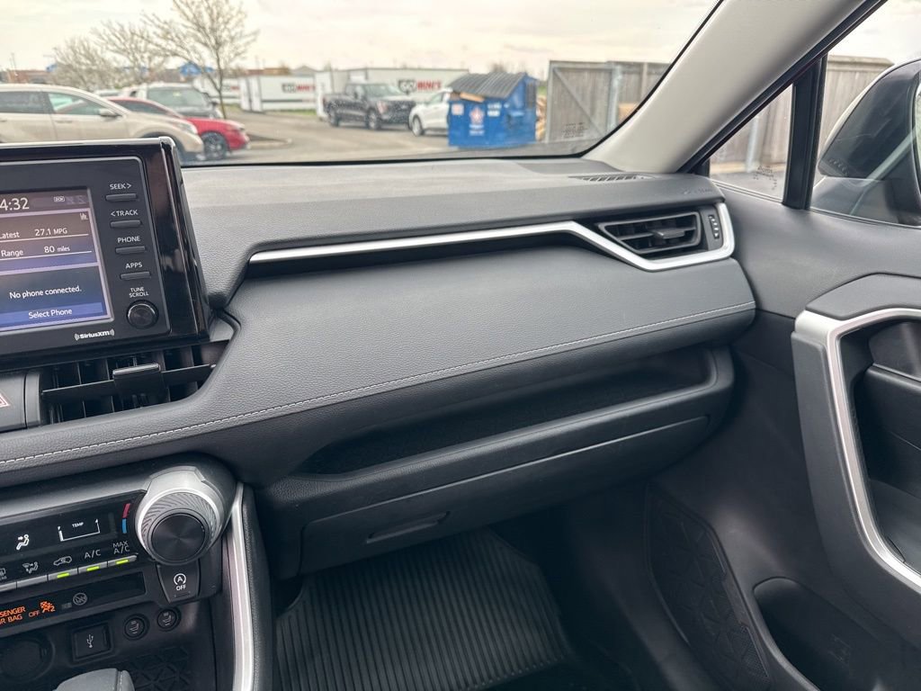 Used 2020 Toyota RAV4 LE w/ All Weather Liner Package AWD/4WD image 27