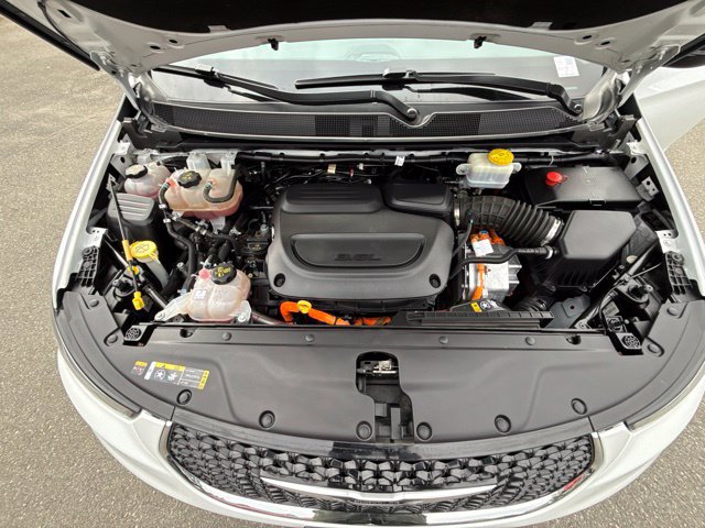 Used 2024 Chrysler Pacifica Limited FWD image 29