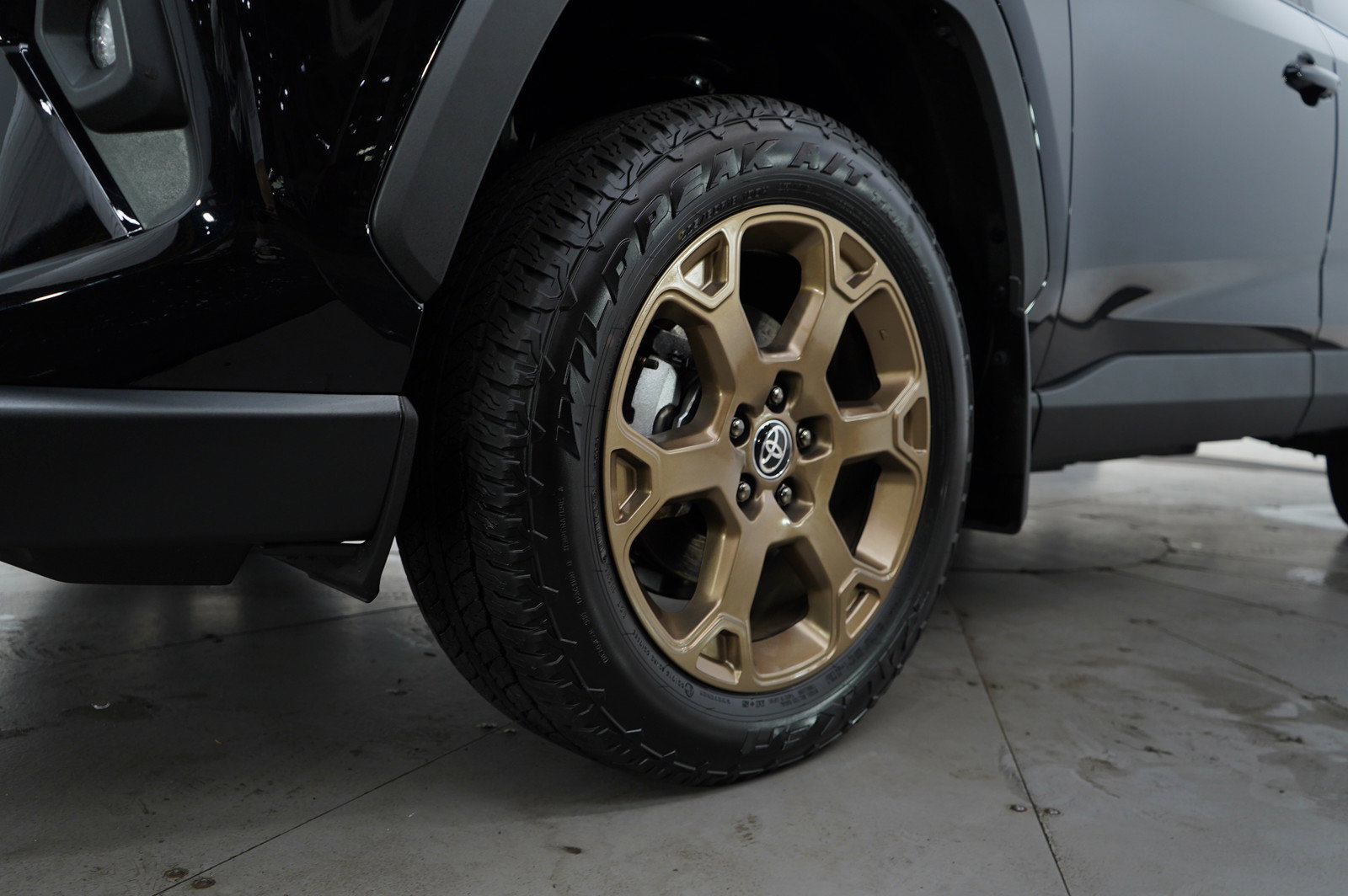 Used 2025 Toyota RAV4 Woodland Edition image 25