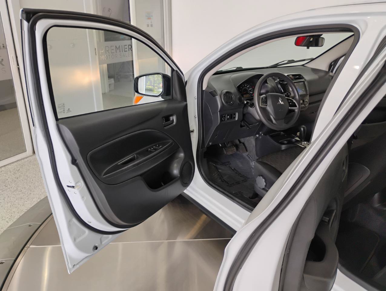 Used 2024 Mitsubishi Mirage ES FWD image 9