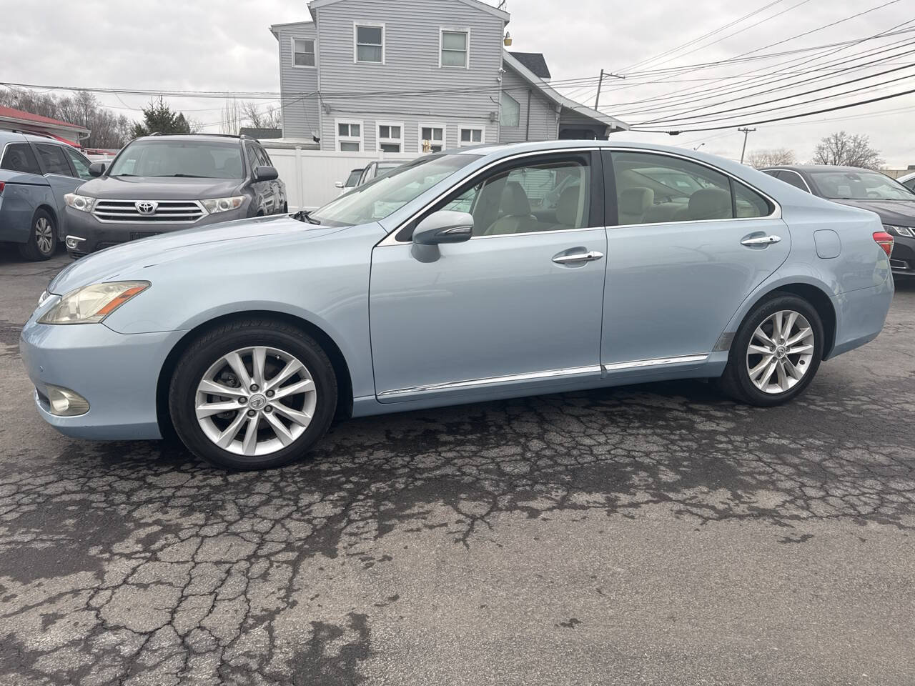 Used 2011 Lexus ES 350 FWD image 31