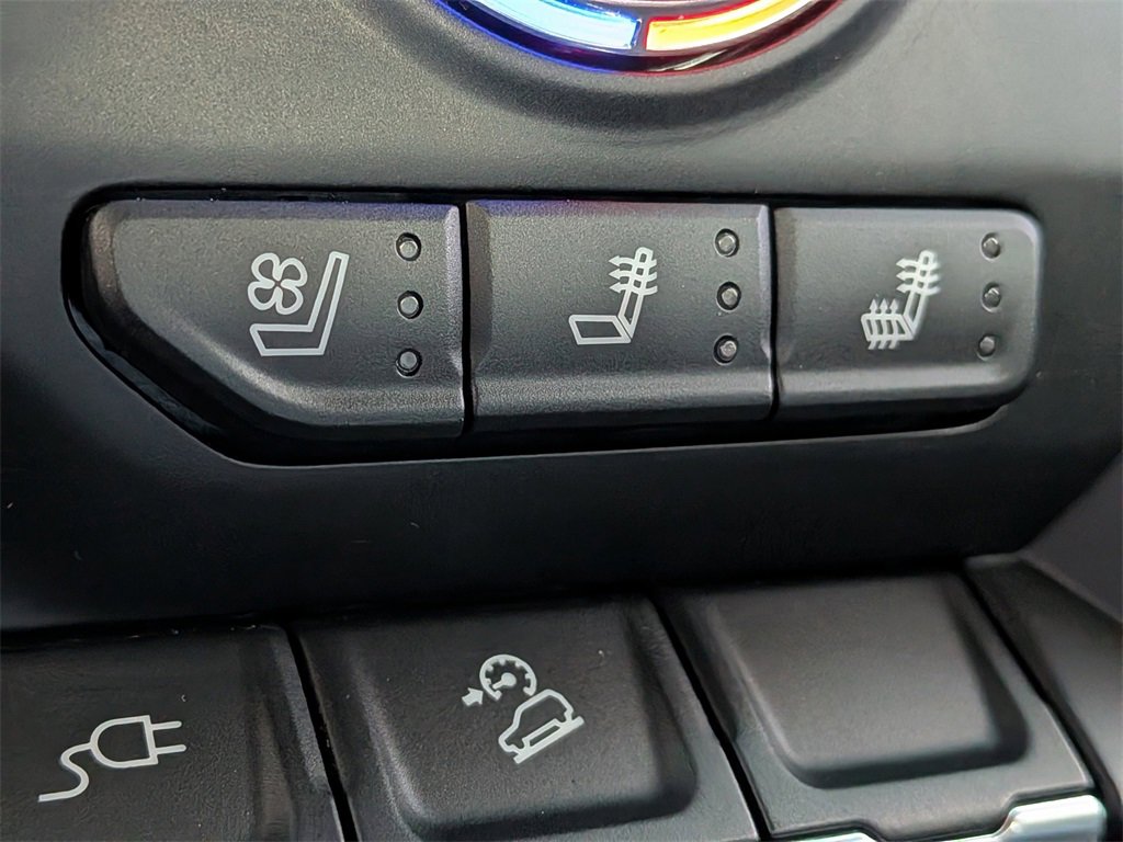 Used 2021 GMC Sierra 2500 Denali w/ Denali Ultimate Package image 23