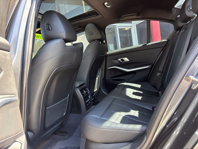 Used 2019 BMW 330i Sedan RWD image 11