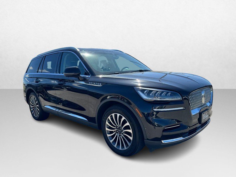 Certified 2024 Lincoln Aviator Reserve image 3