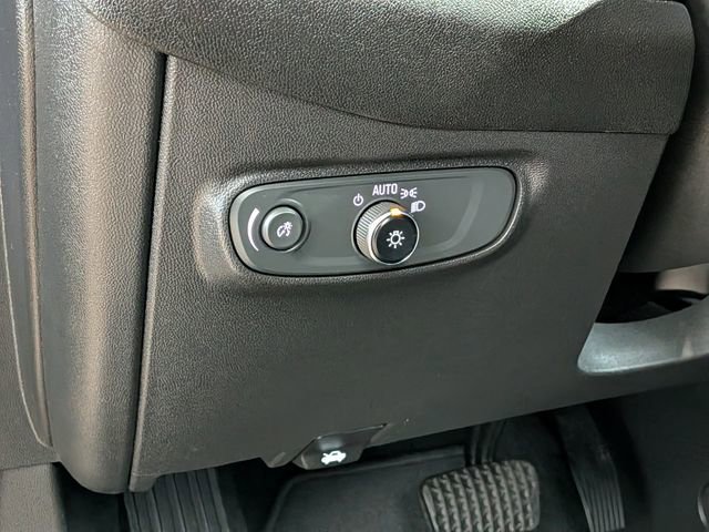 Used 2022 Chevrolet Equinox LT AWD/4WD image 13