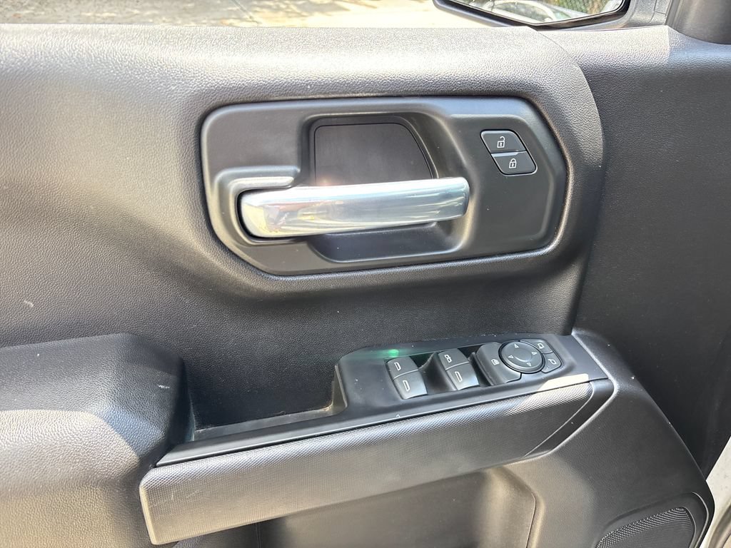 Used 2023 Chevrolet Silverado 1500 Custom RWD image 16