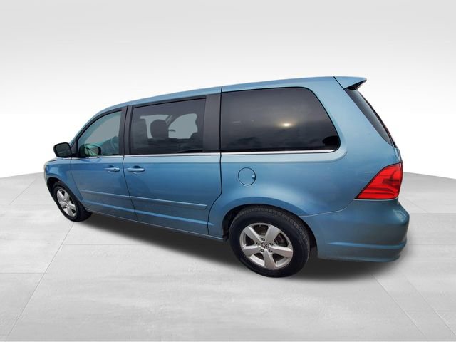 Used 2010 Volkswagen Routan SE image 6