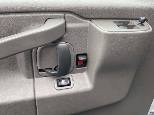 Used 2024 Chevrolet Express 2500 w/ Driver Convenience Package image 18
