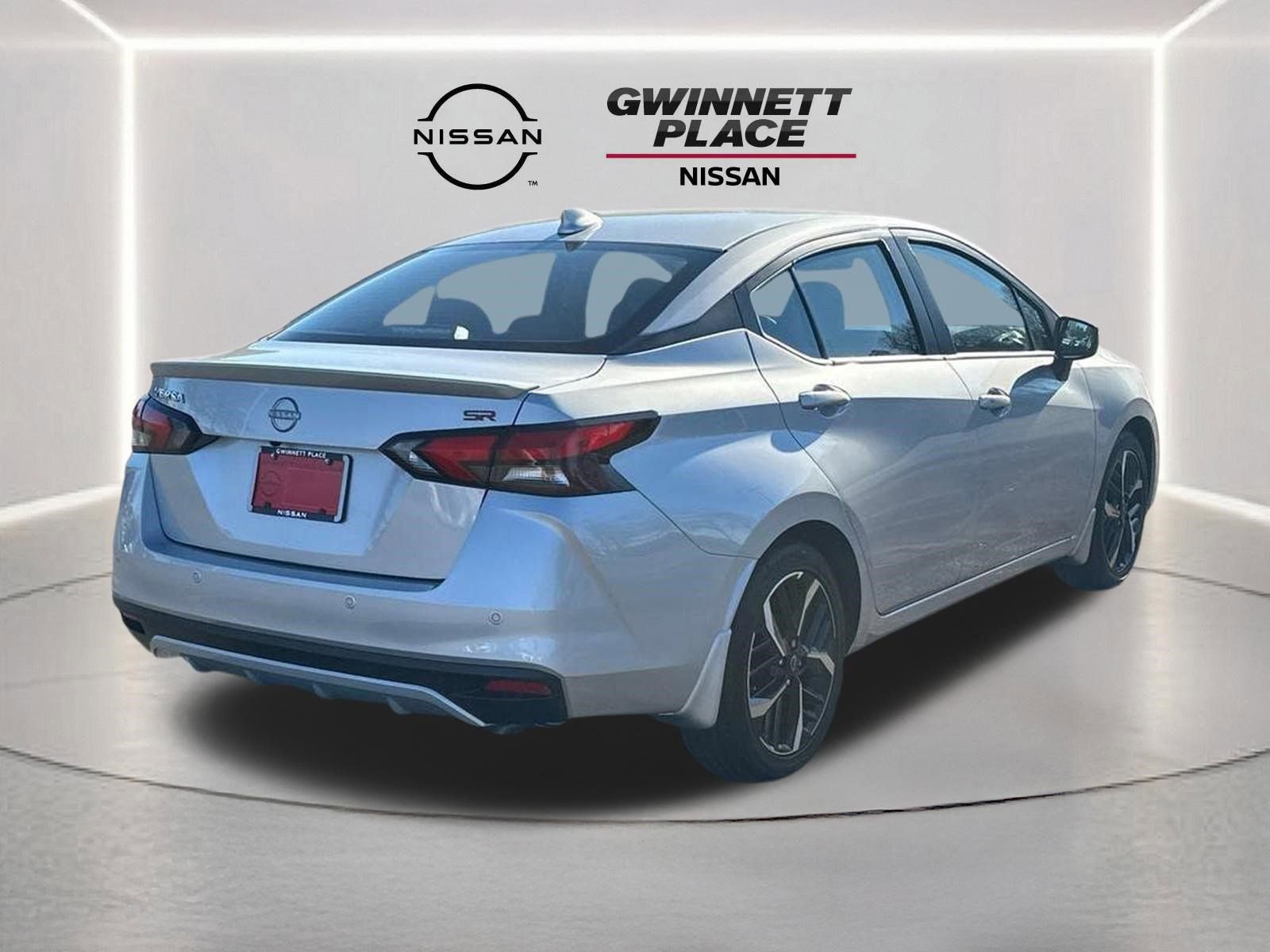 New 2025 Nissan Versa SR w/ Trunk Package image 5