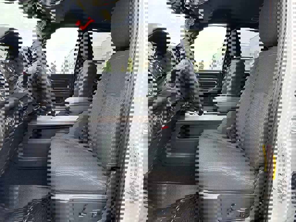 Used 2025 RAM 2500 Big Horn image 17