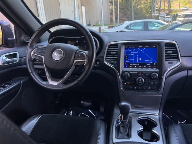 Used 2018 Jeep Grand Cherokee Altitude image 16
