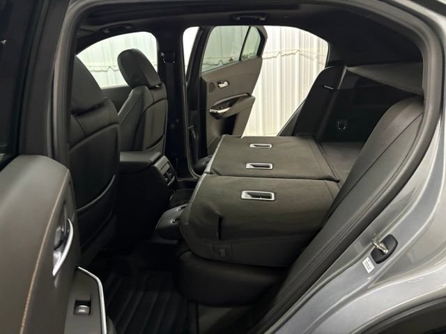 Used 2023 Cadillac XT4 Sport w/ Sun And Sound Package AWD/4WD image 19