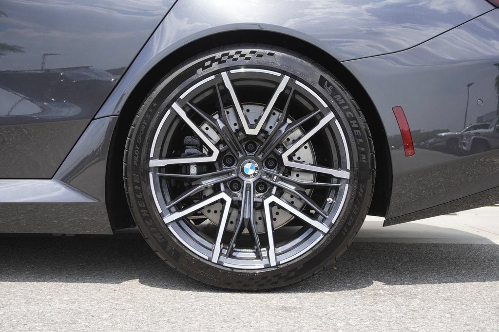 Used 2026 BMW M5 Touring AWD/4WD image 33