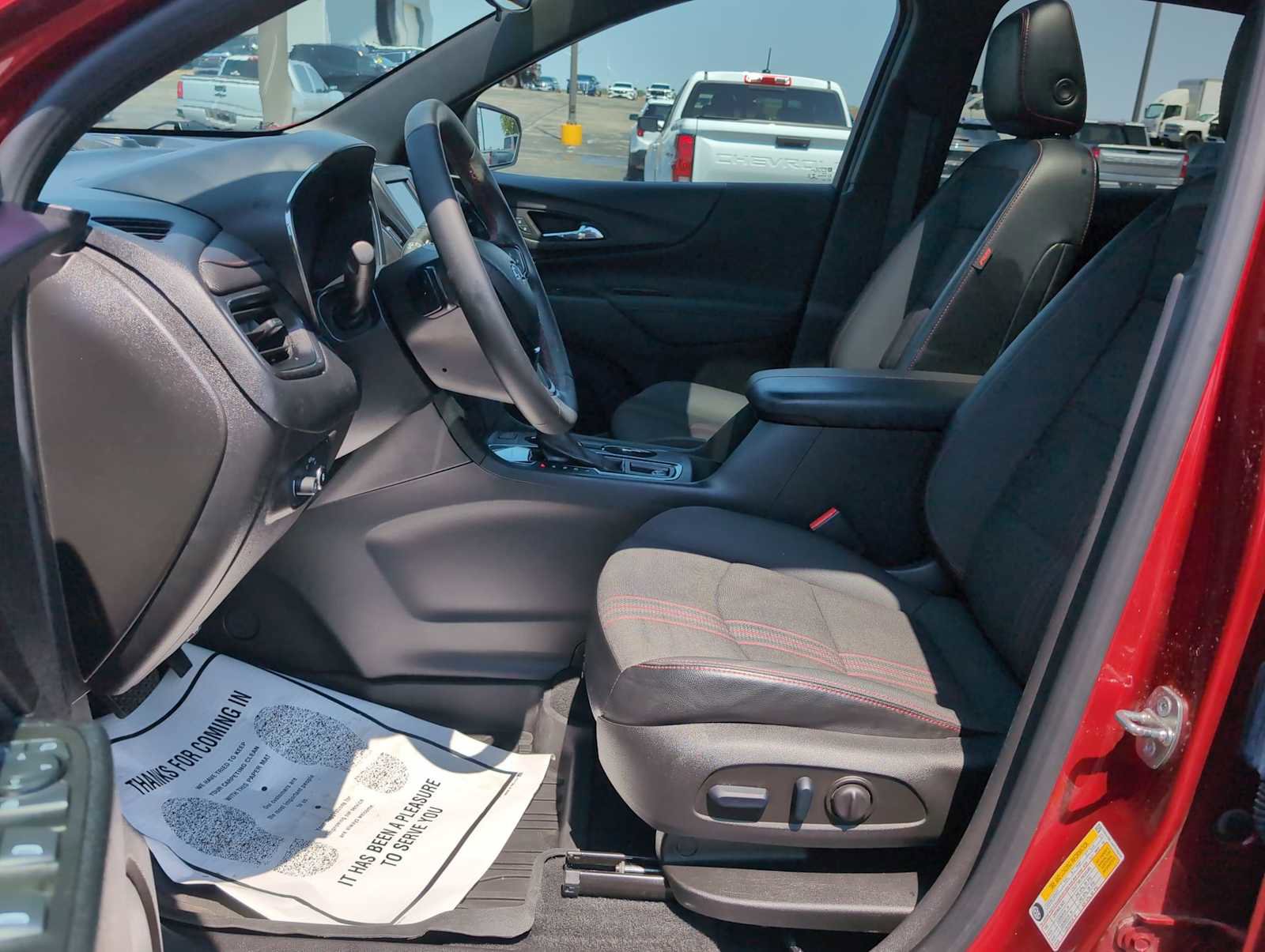 Used 2023 Chevrolet Equinox RS FWD image 19