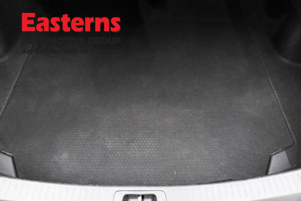 Used 2022 Toyota Corolla LE image 9