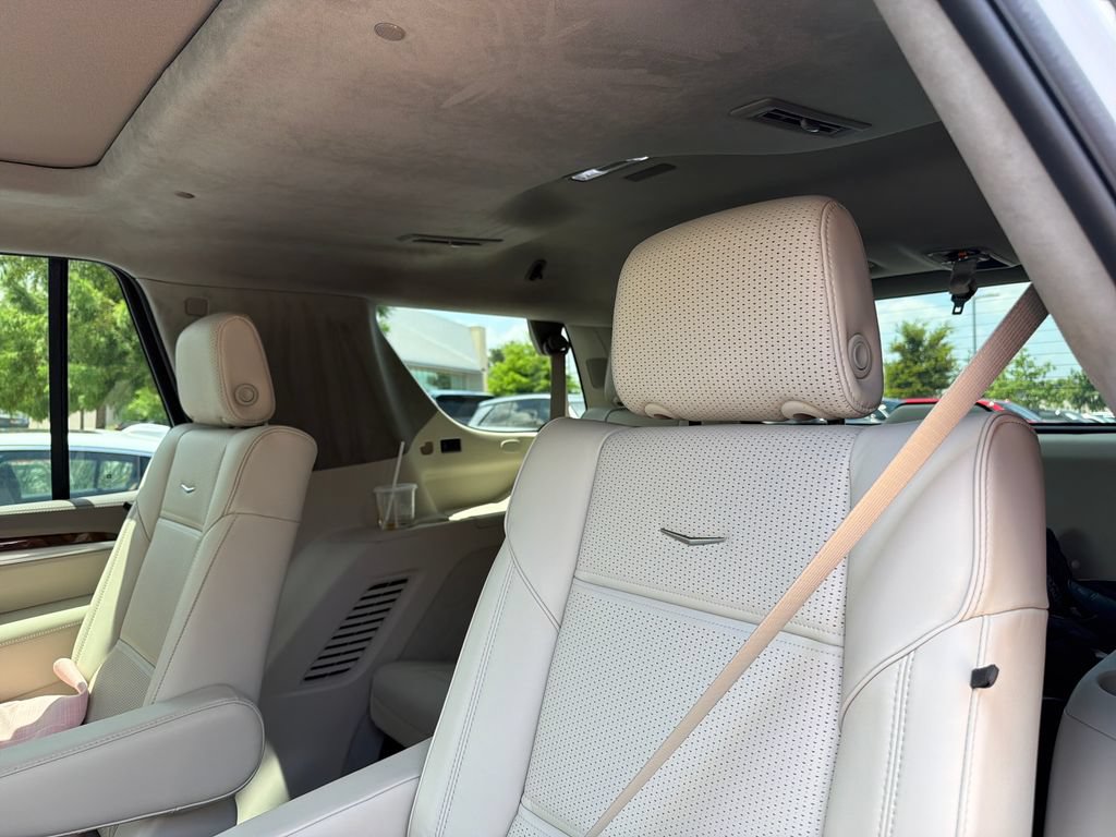 Certified 2026 Cadillac Escalade Platinum Sport w/ LPO, ONYX Package AWD/4WD image 35